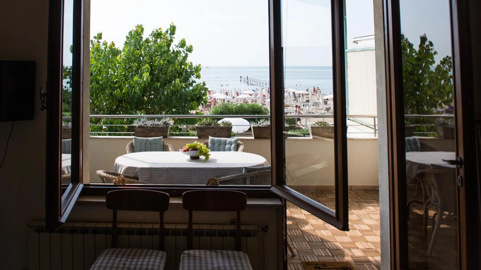 Jesolo Sea Front Garden Apartment 0*, Lido di Jesolo Italia